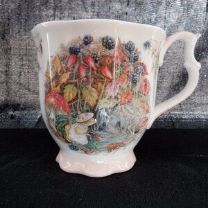Brambly Hedge Autumn Royal Doulton Beaker Mug